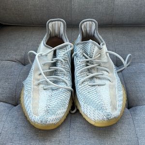 Adidas Yeezy size 10 us Used